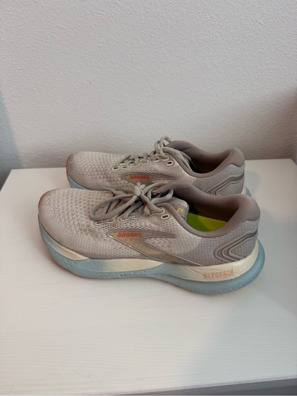 Brooks Women's Running Shoes in Light Gray with Pale Blue Soles